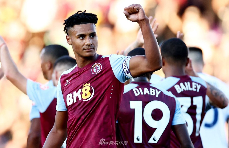 期遭遇伤病 期遭遇伤病